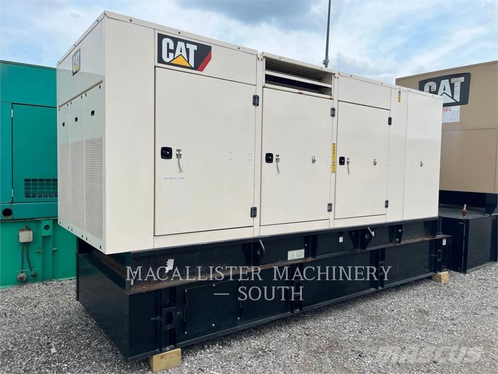 CAT C15 Dyzeliniai generatoriai