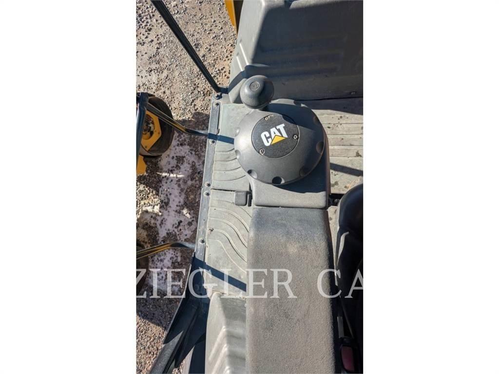 CAT CB10 Gruntiniai volai