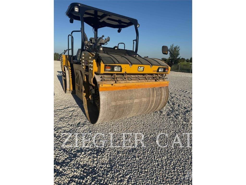 CAT CB15 Gruntiniai volai