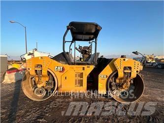 CAT CB15 CW VV Porinių būgnų volai