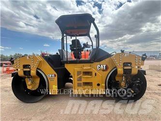 CAT CB15 CW VV Porinių būgnų volai