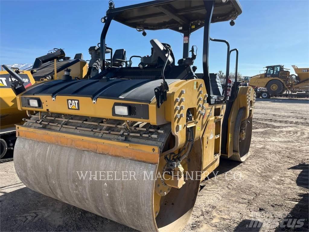 CAT CB15 VV Porinių būgnų volai