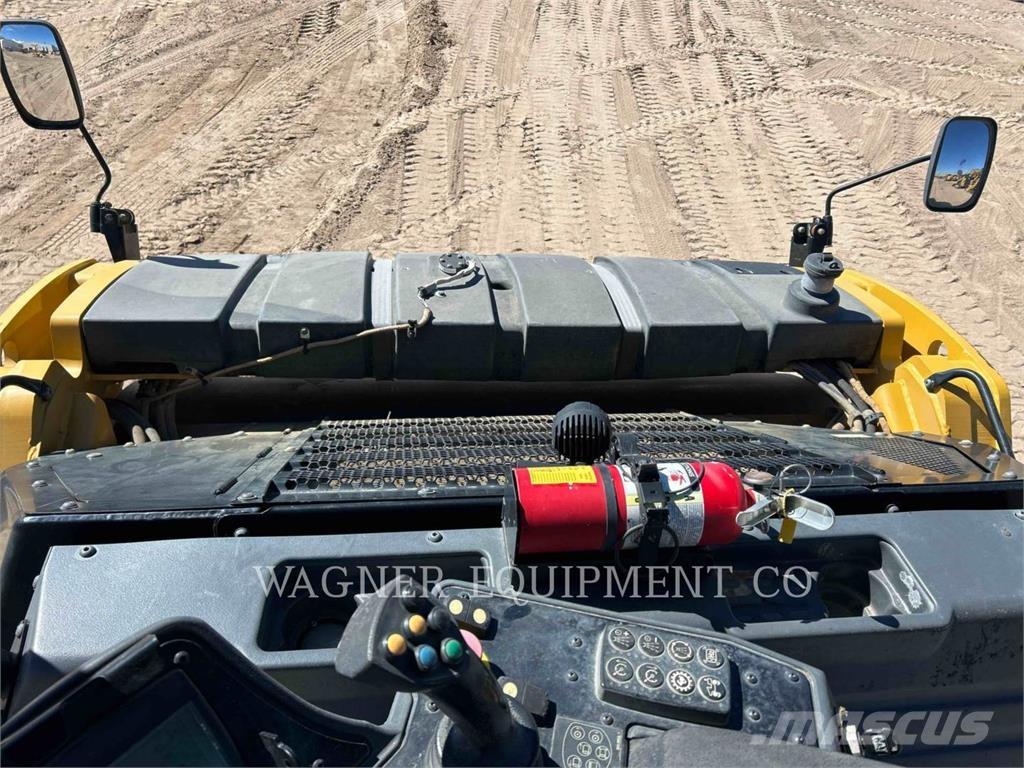 CAT CB16 Asfalto klotuvai