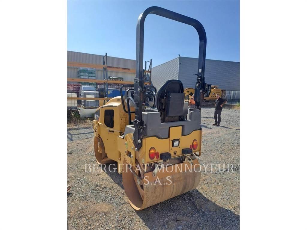 CAT CB2.5 Gruntiniai volai
