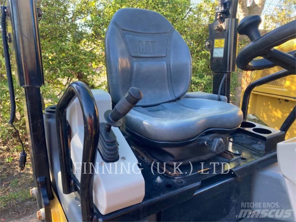 CAT CB2.7 Gruntiniai volai