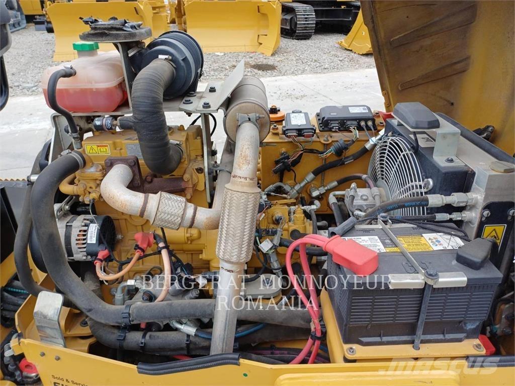 CAT CB2.7LRC Porinių būgnų volai