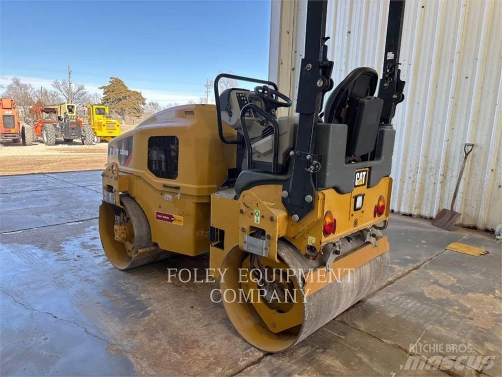 CAT CB24B Gruntiniai volai