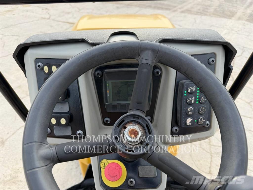 CAT CB24B Porinių būgnų volai