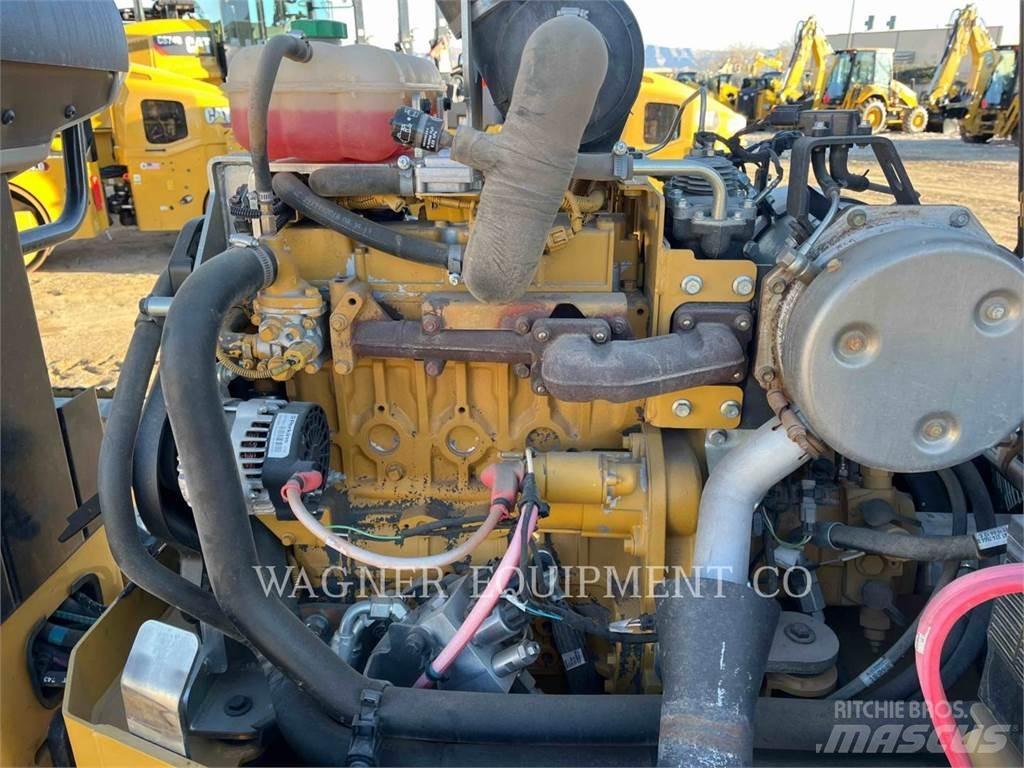 CAT CB34B Gruntiniai volai