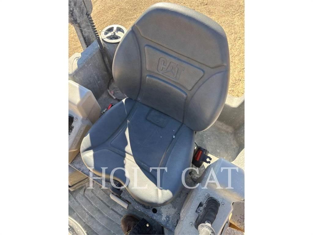 CAT CB36B Vieno būgno volai