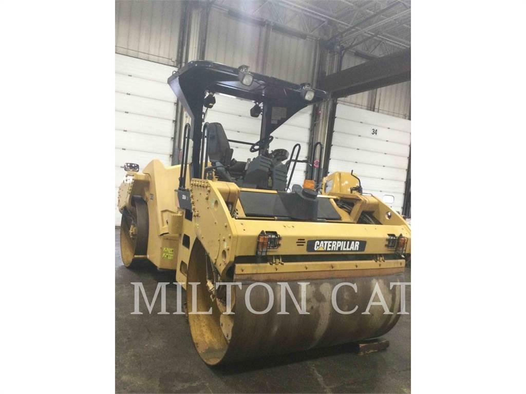 CAT CB54 XW Gruntiniai volai