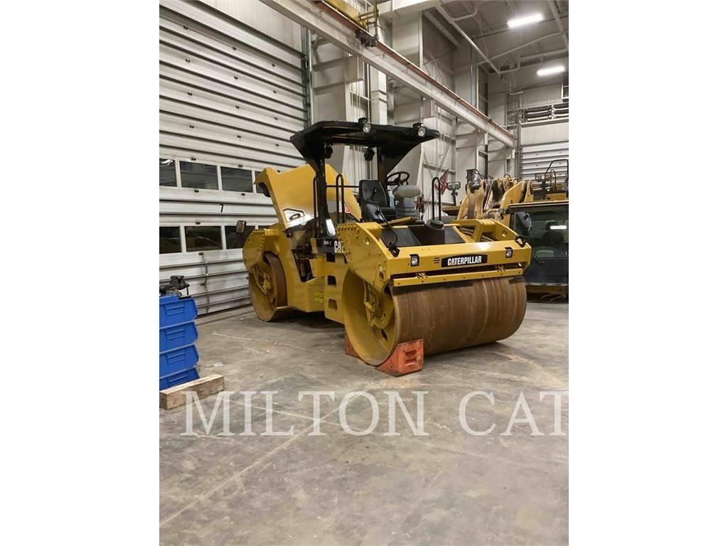 CAT CB54 XW Gruntiniai volai