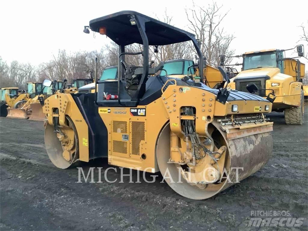 CAT CB64B Porinių būgnų volai