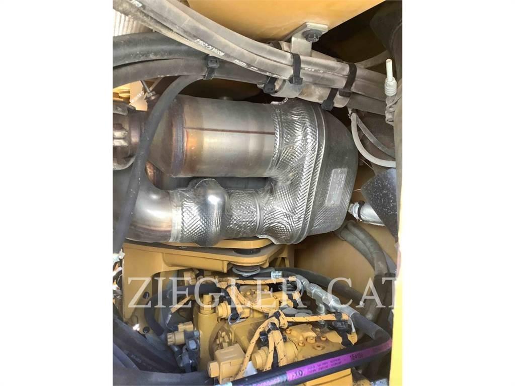 CAT CB68B Gruntiniai volai