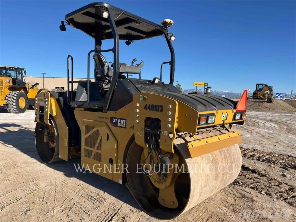 CAT CB7 Gruntiniai volai