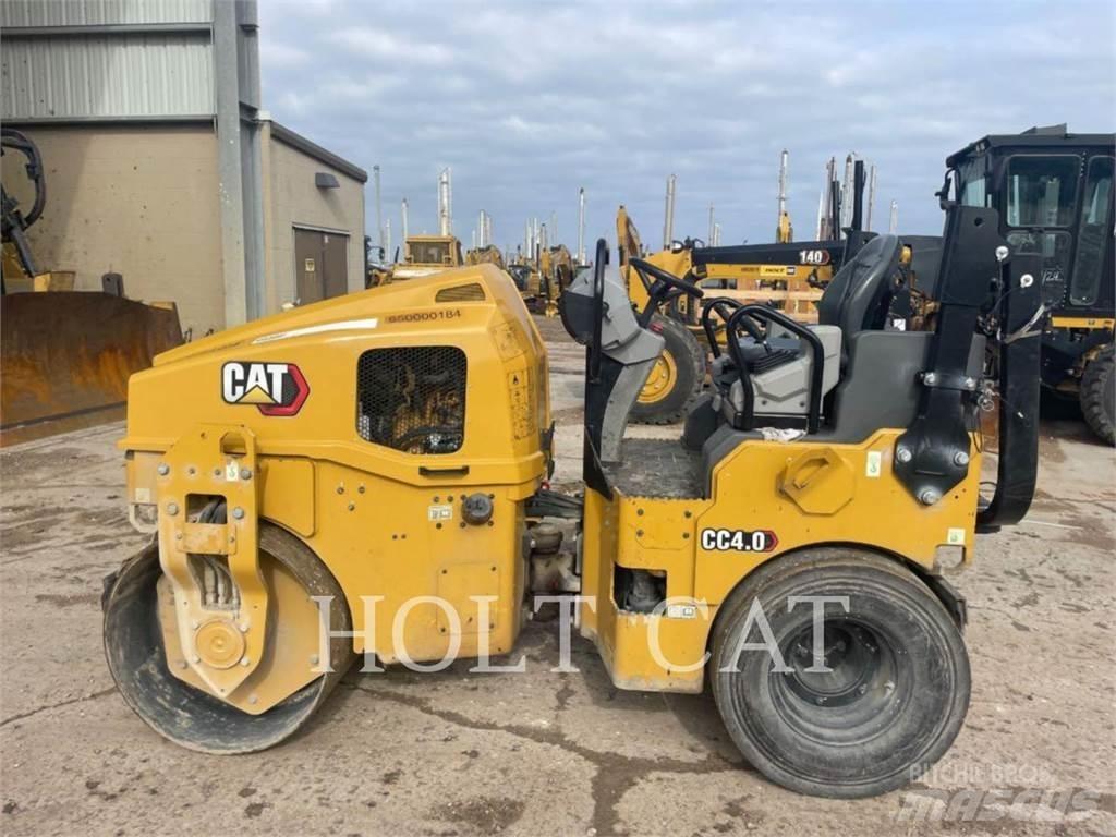 CAT CC4.0 Ratiniai buldozeriai