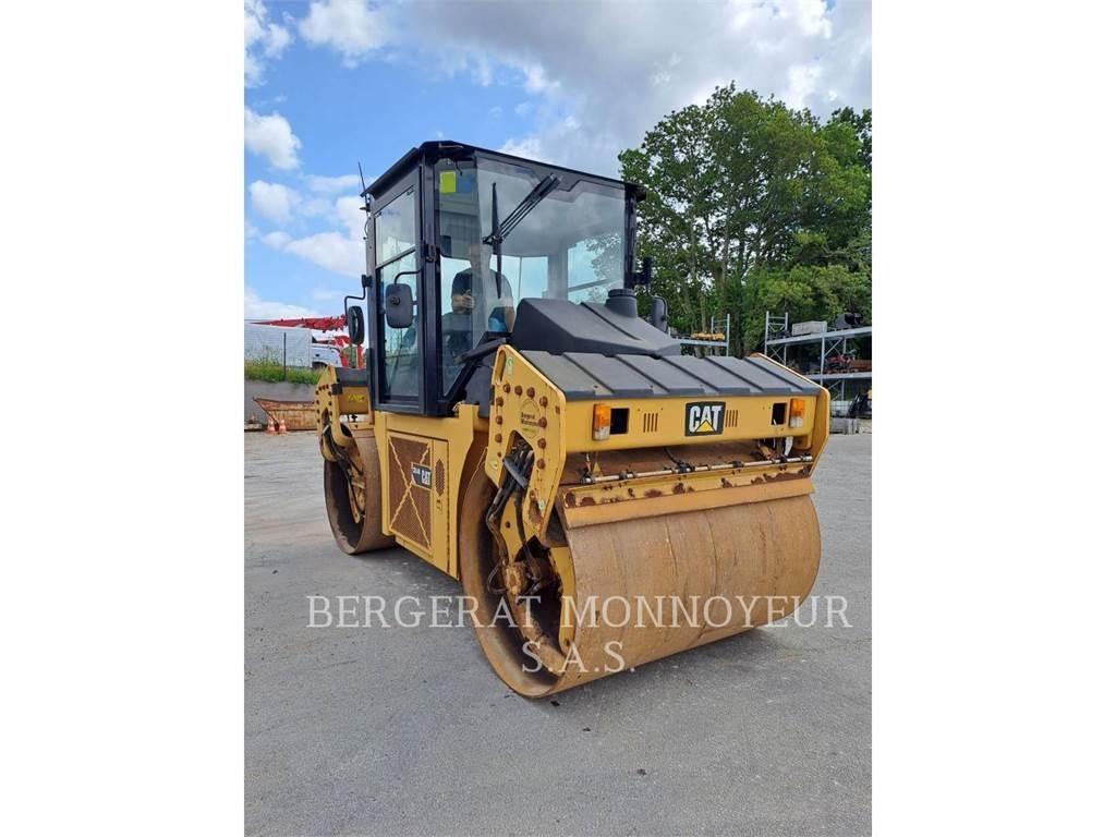 CAT CD54B Gruntiniai volai