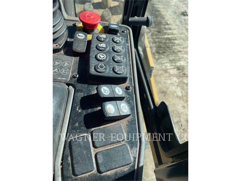 CAT CP56B Gruntiniai volai