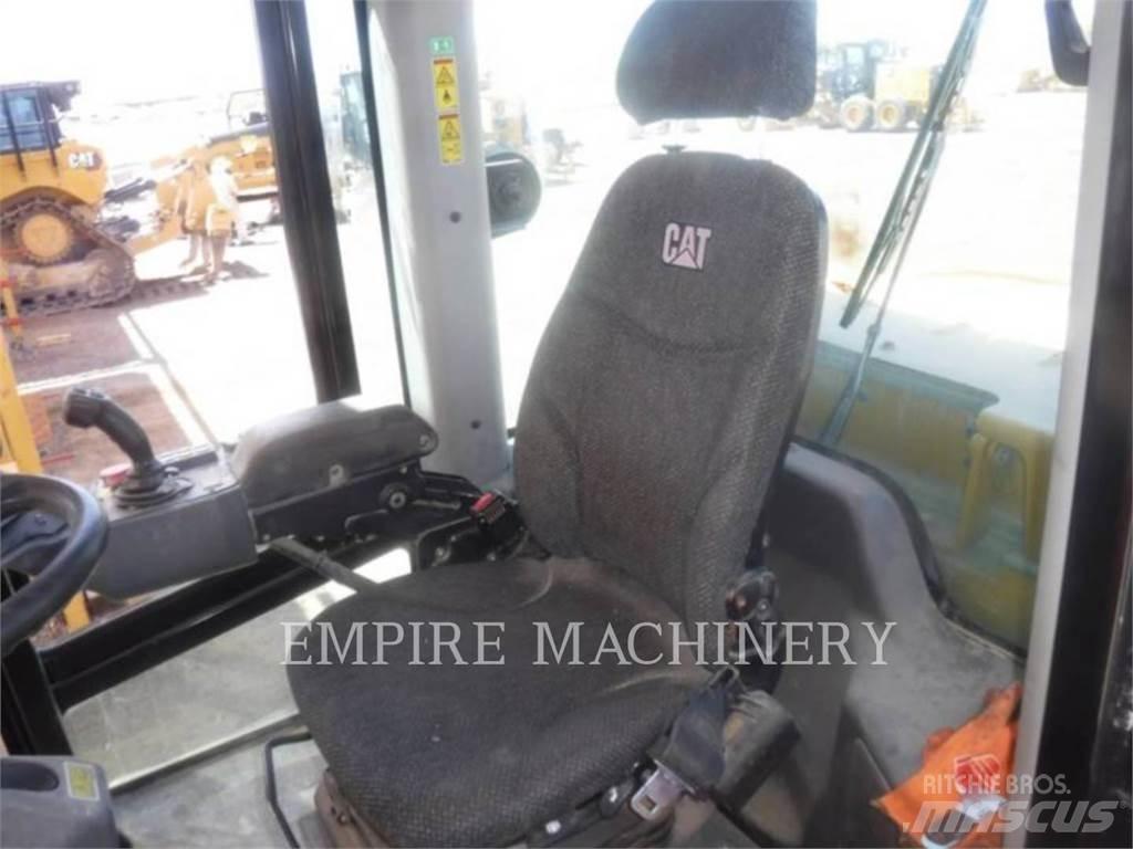 CAT CP56B Vieno būgno volai
