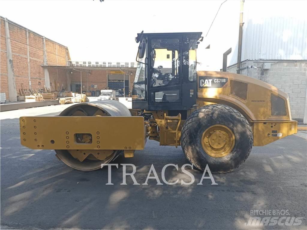 CAT CS 79 B Vieno būgno volai