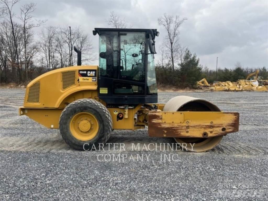 CAT CS44B Gruntiniai volai