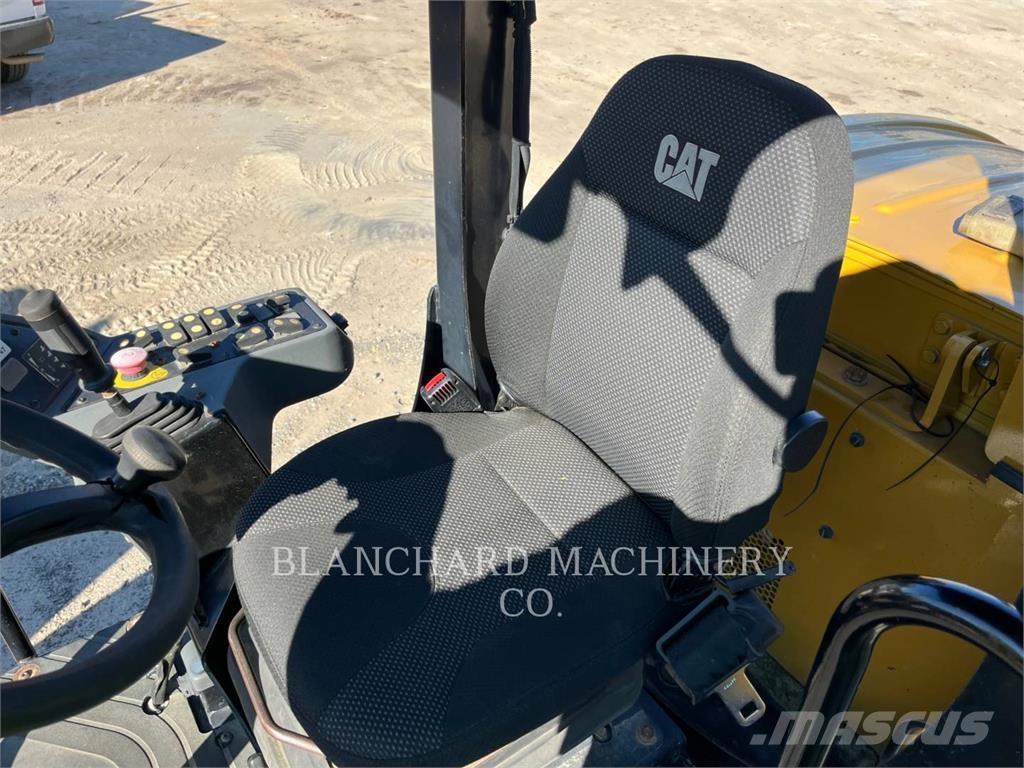 CAT CS44B Vieno būgno volai