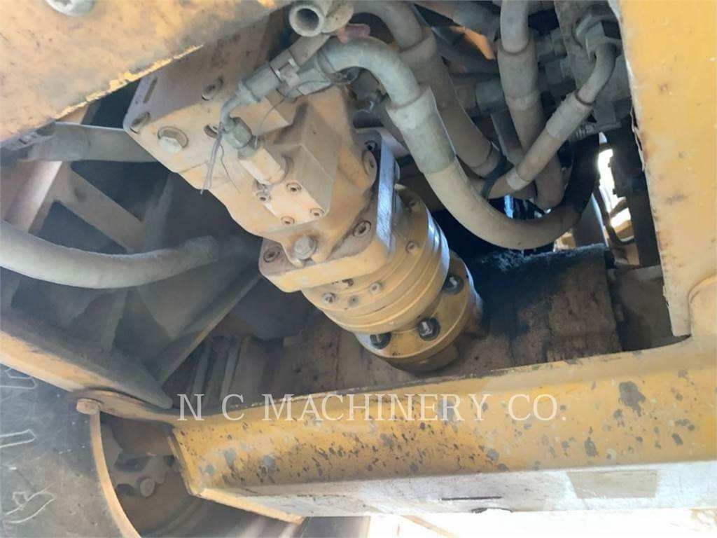 CAT CS533E Asfalto klotuvai