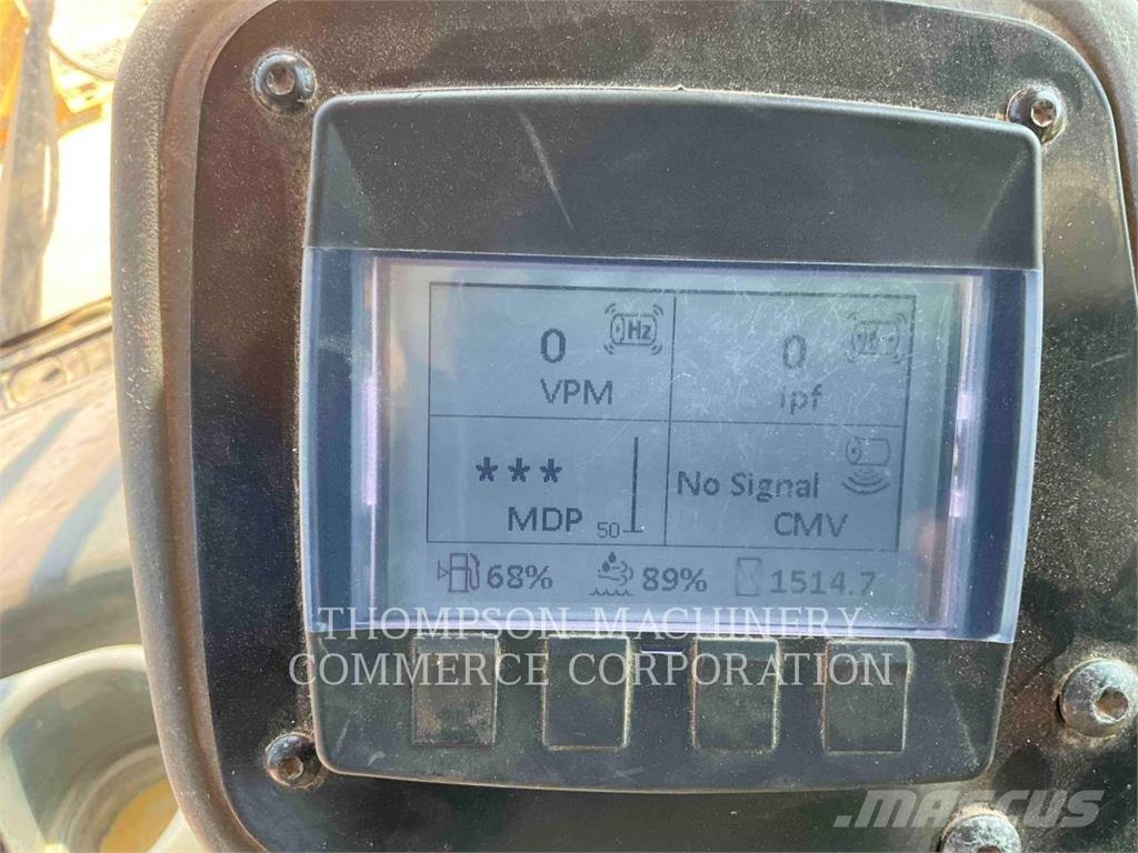CAT CS68B Vieno būgno volai