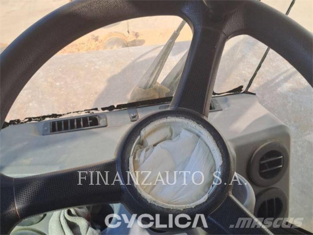 CAT CS74B Vieno būgno volai