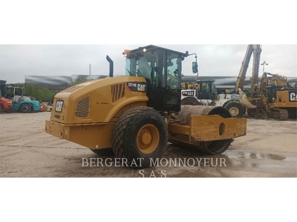 CAT CS74B 4F Gruntiniai volai