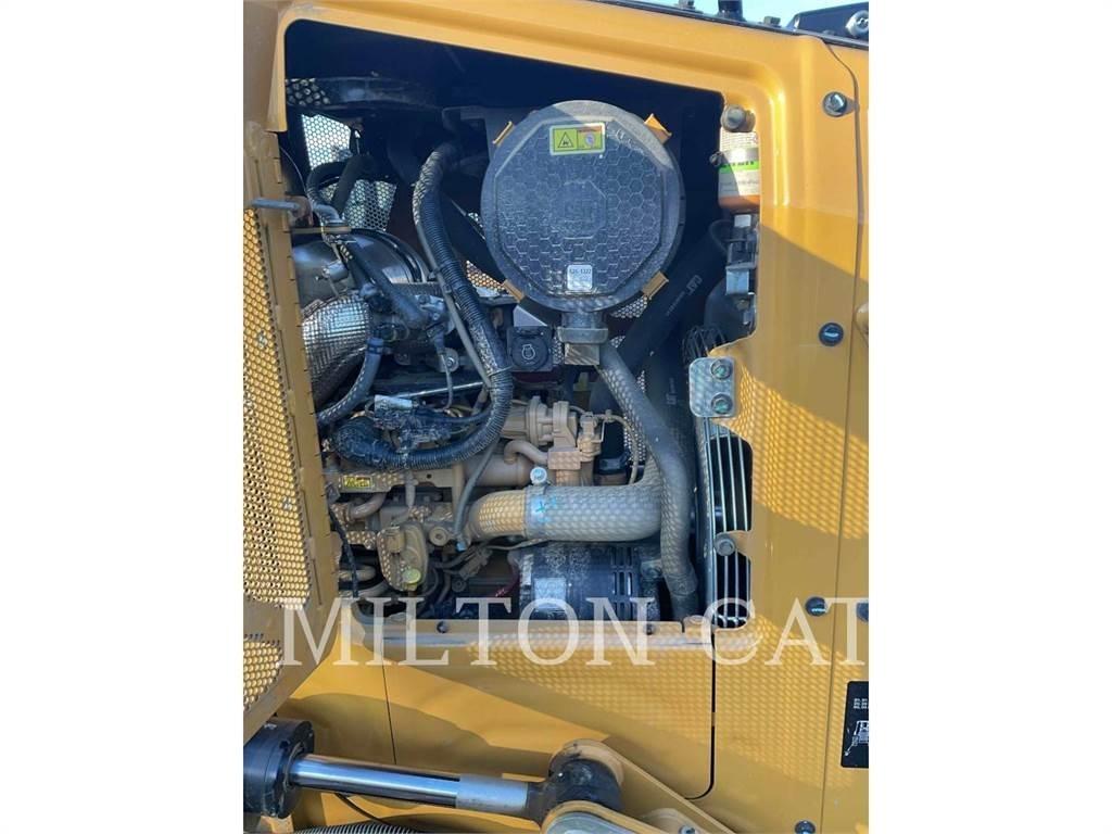 CAT D1 Vikšriniai buldozeriai