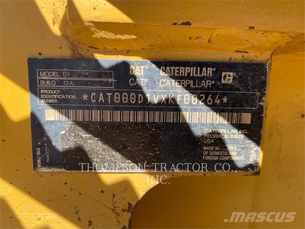 CAT D1 Vikšriniai buldozeriai