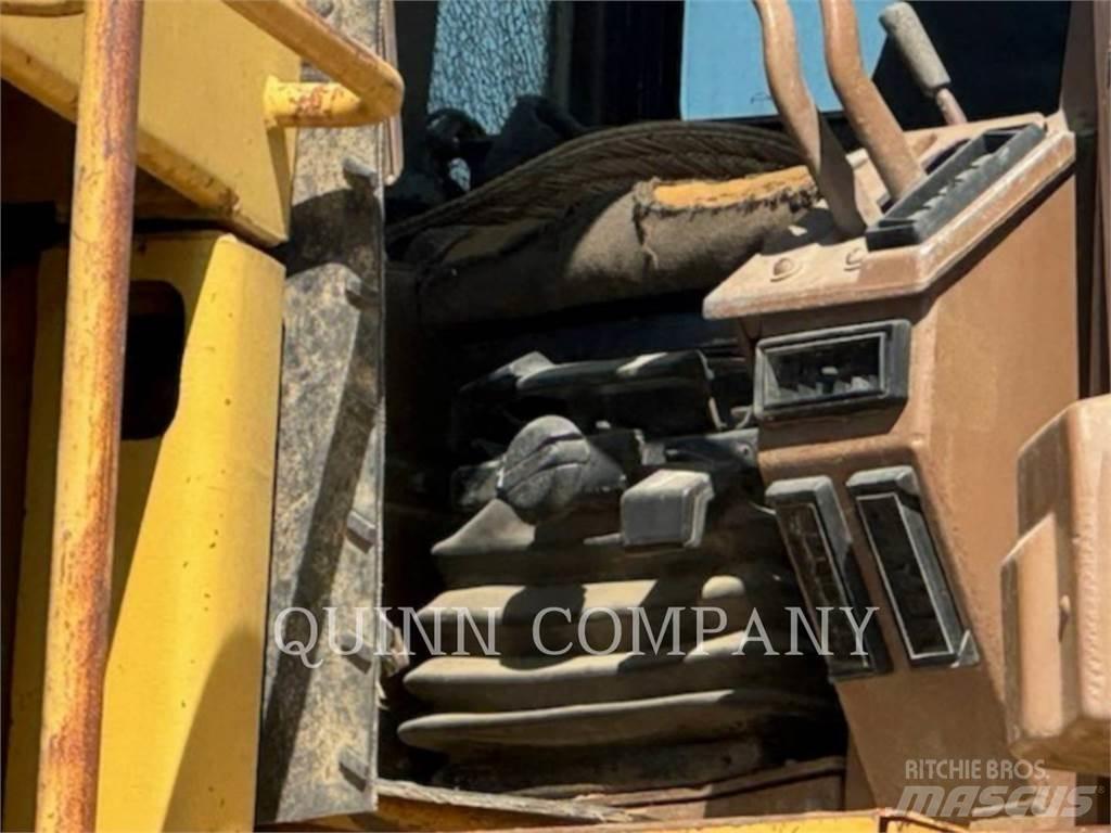 CAT D10 Vikšriniai buldozeriai