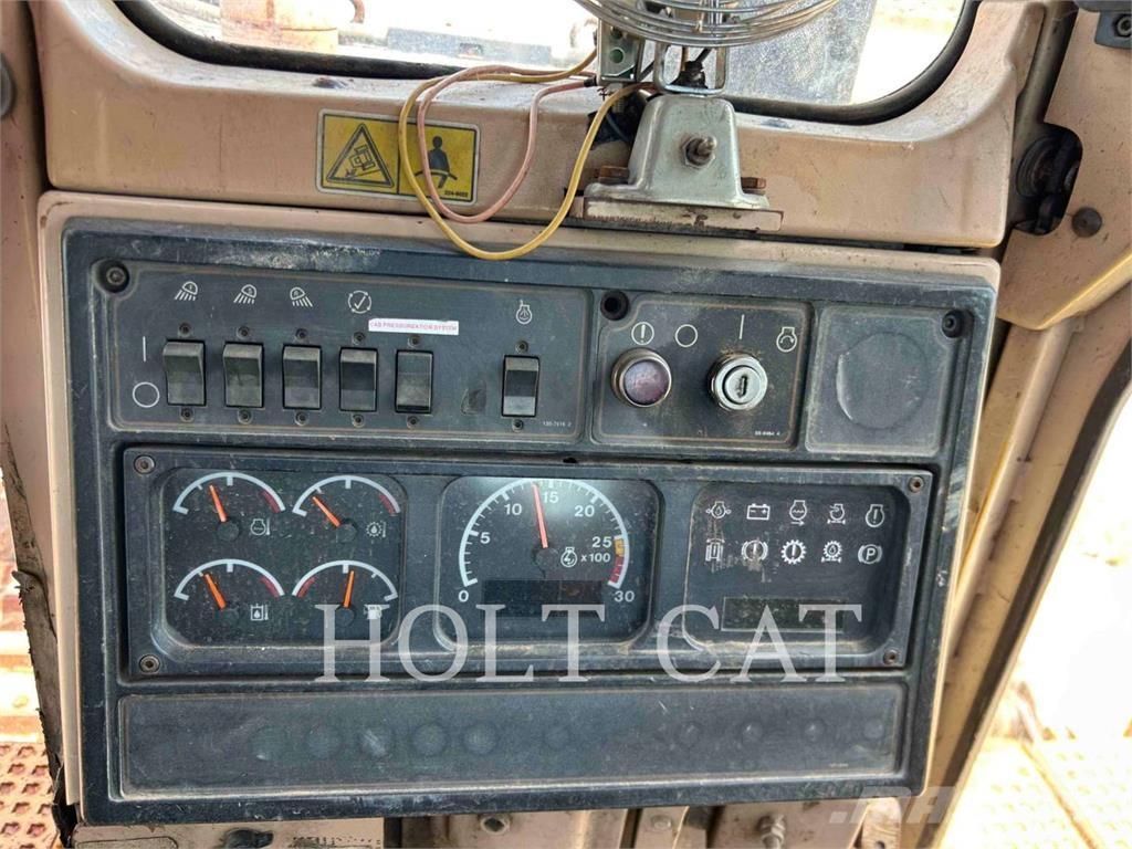 CAT D10R Vikšriniai buldozeriai