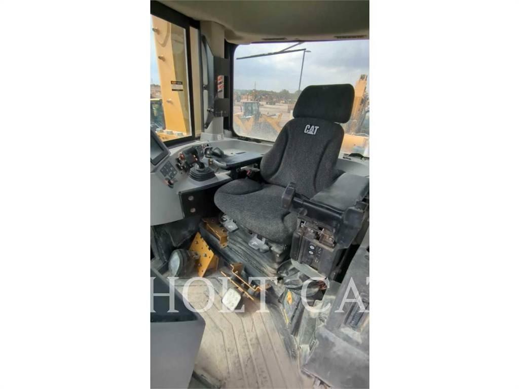 CAT D10T Vikšriniai buldozeriai