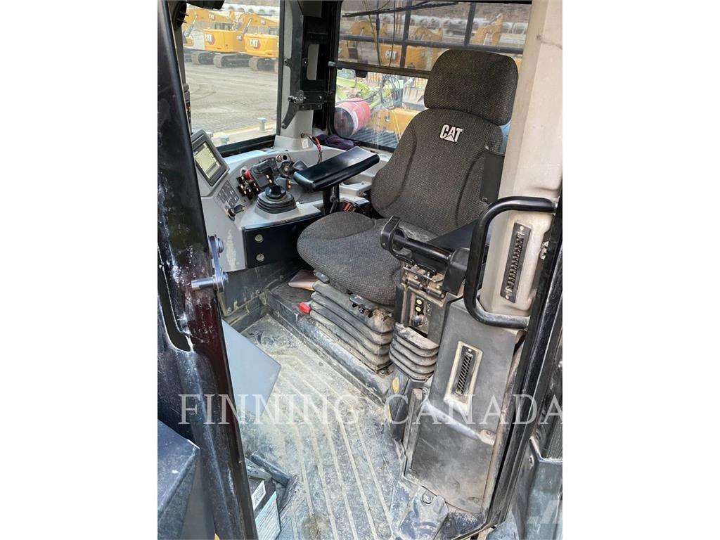 CAT D10T2 Vikšriniai buldozeriai