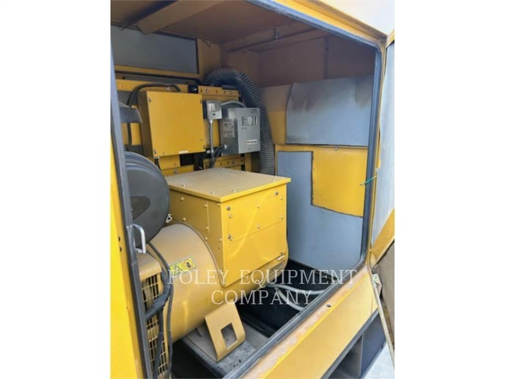 CAT D150-8 Dyzeliniai generatoriai