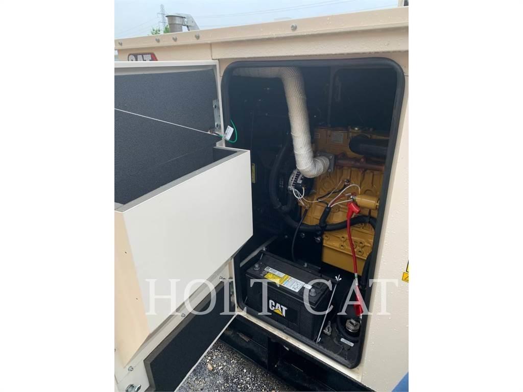CAT D20 Dyzeliniai generatoriai