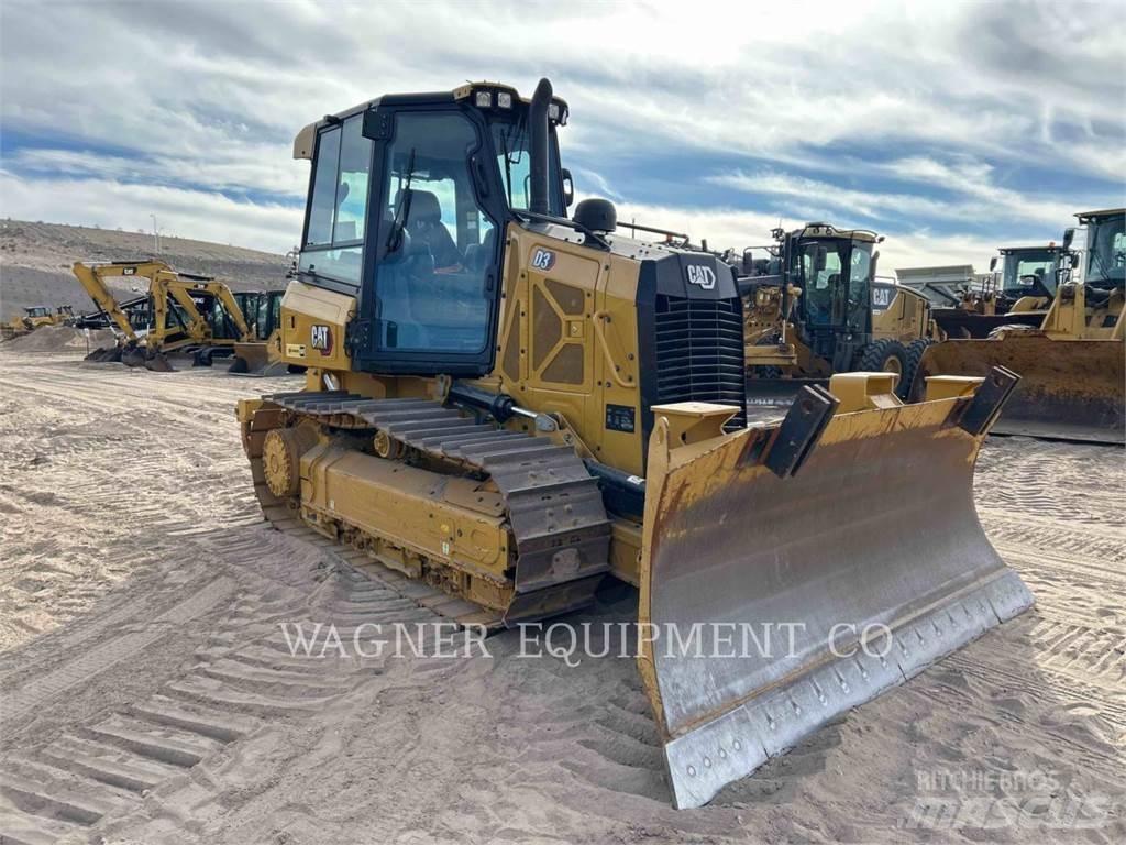 CAT D3 Vikšriniai buldozeriai