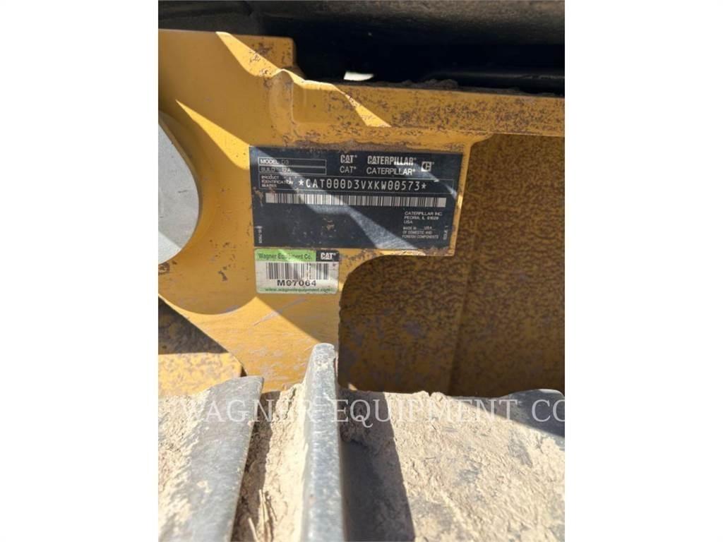 CAT D3 Vikšriniai buldozeriai
