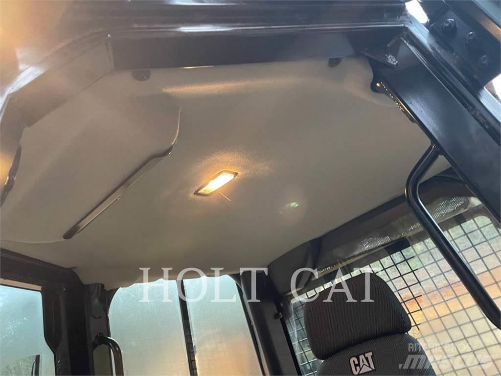 CAT D3-12LGP Vikšriniai buldozeriai