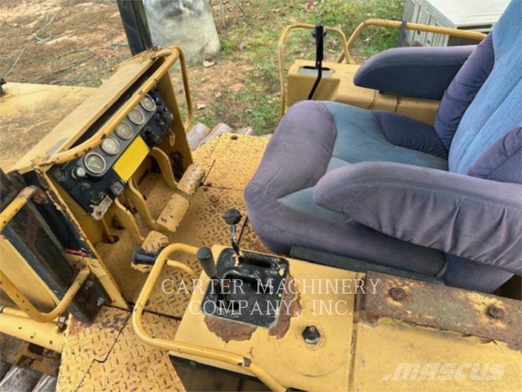 CAT D3BLGP Vikšriniai buldozeriai