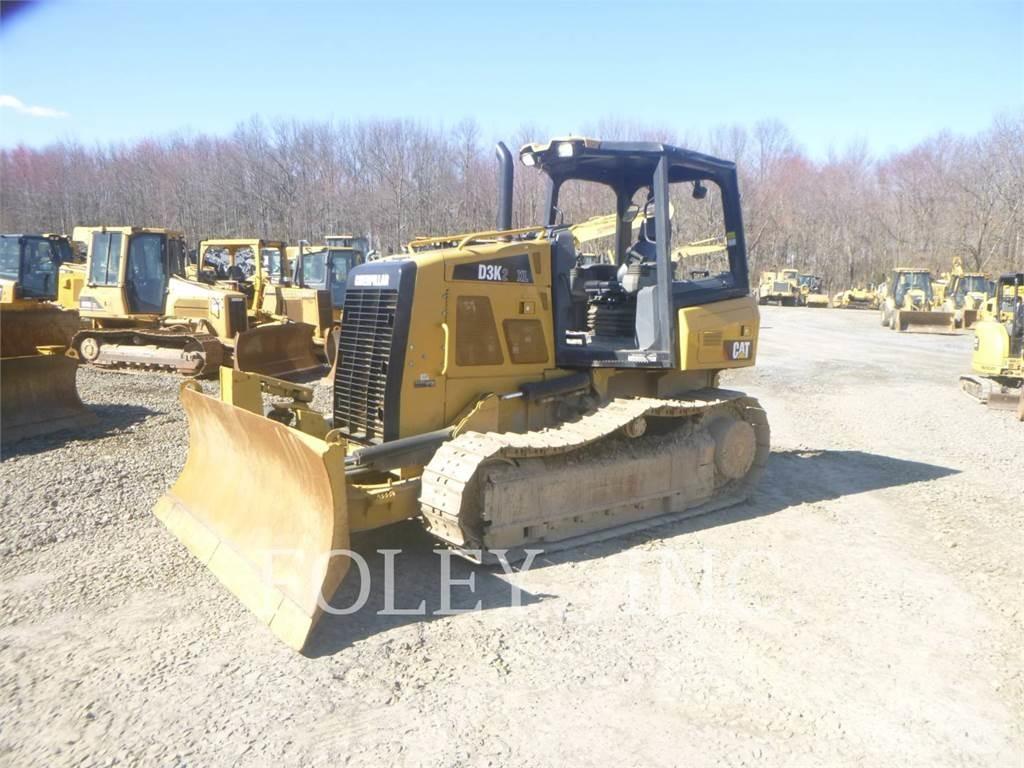 CAT D3K2XL Vikšriniai buldozeriai