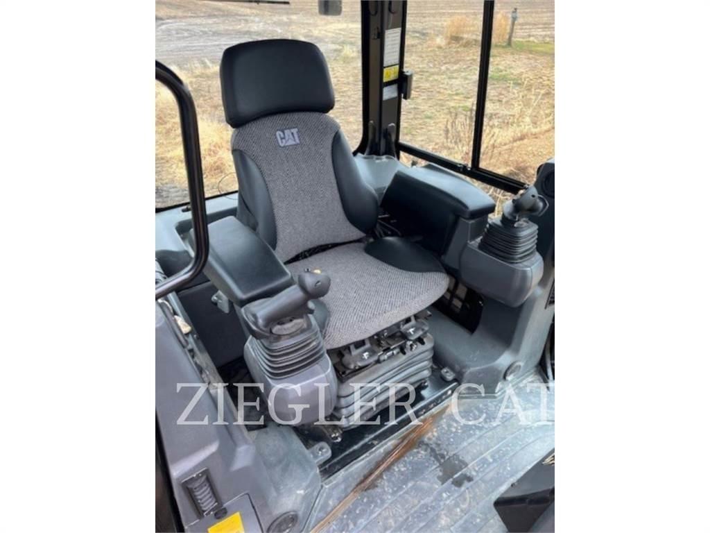 CAT D4 Vikšriniai buldozeriai