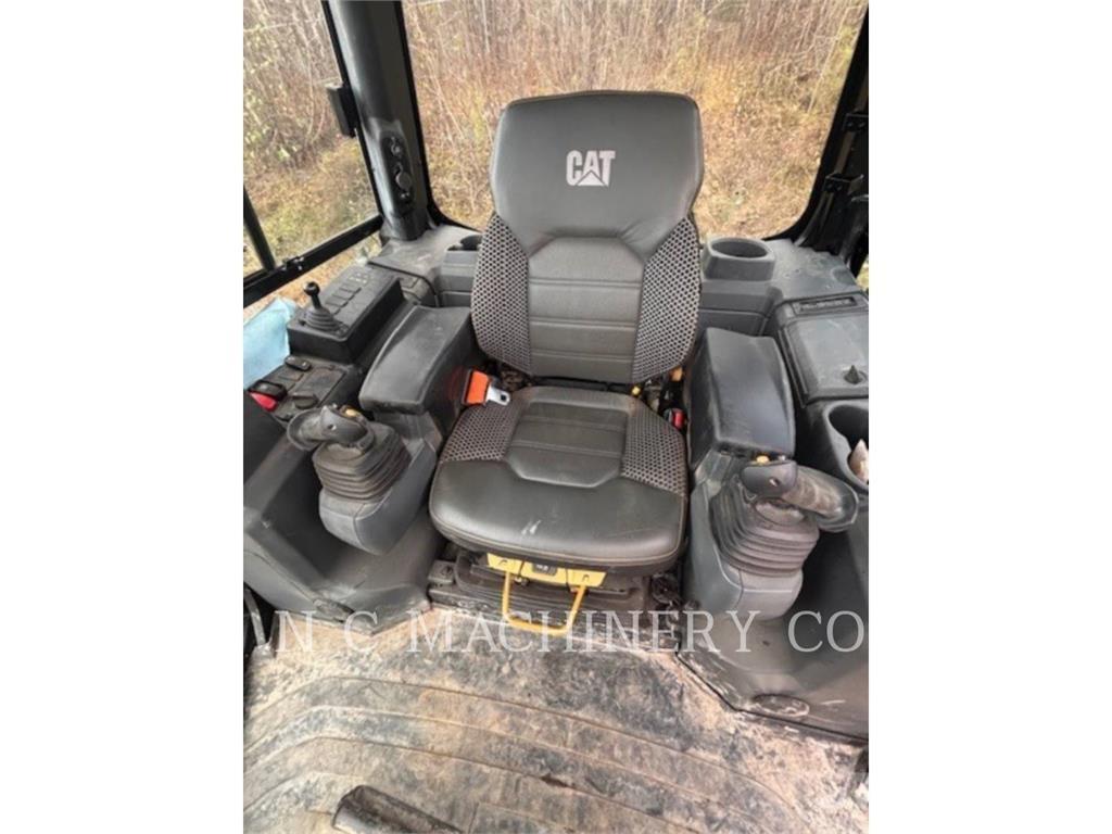 CAT D4 LGPVPAT Vikšriniai buldozeriai