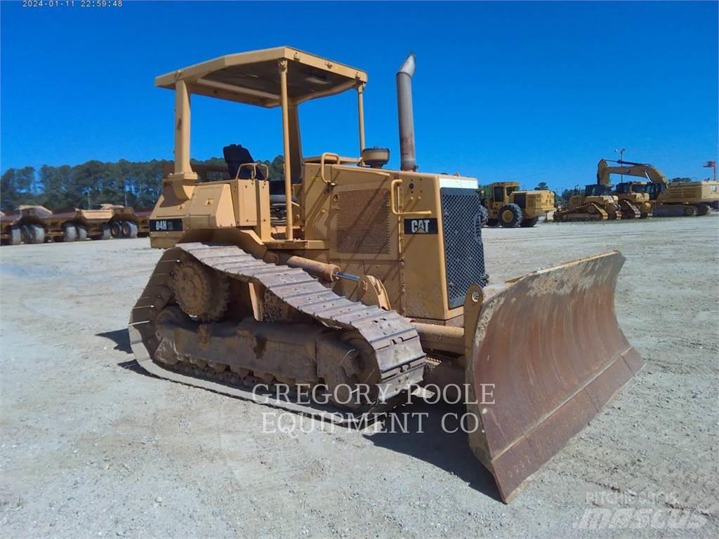 CAT D4HIIIXL Vikšriniai buldozeriai
