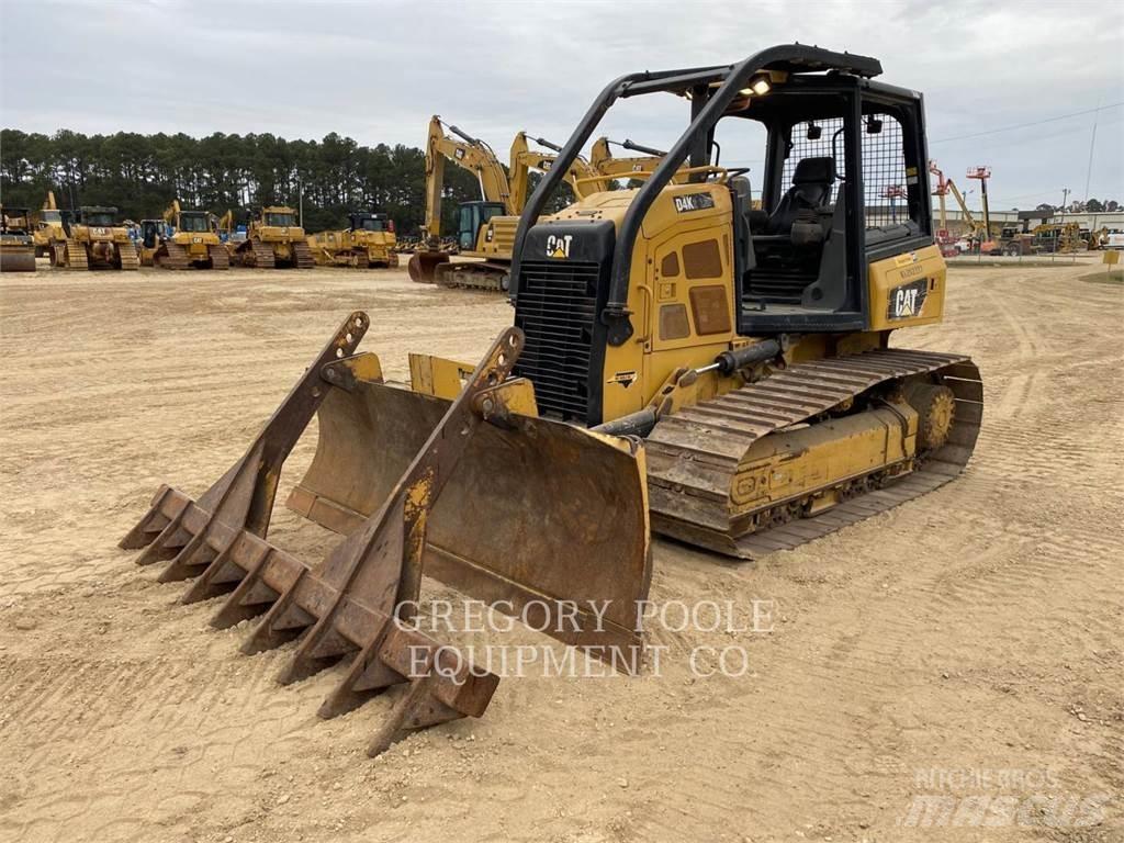 CAT D4K2LGP Vikšriniai buldozeriai