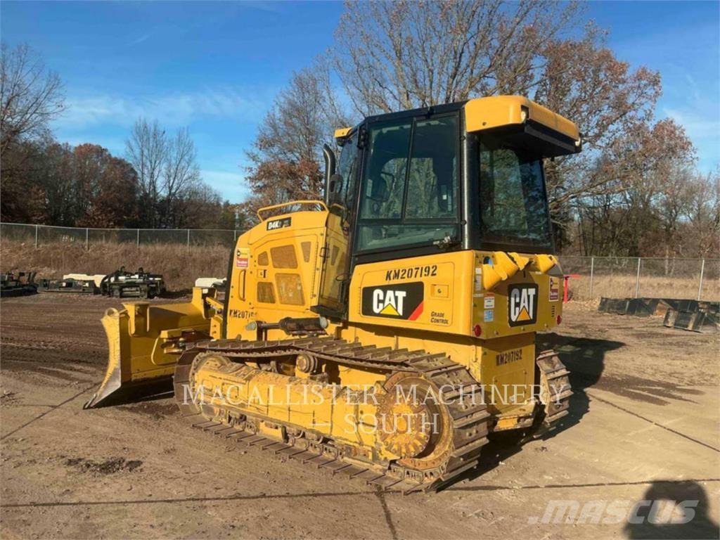 CAT D4K2XL Vikšriniai buldozeriai