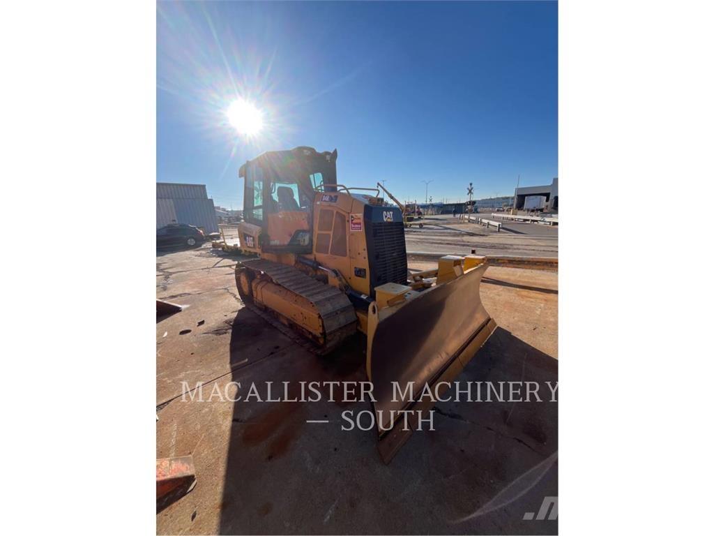 CAT D4K2XL Vikšriniai buldozeriai