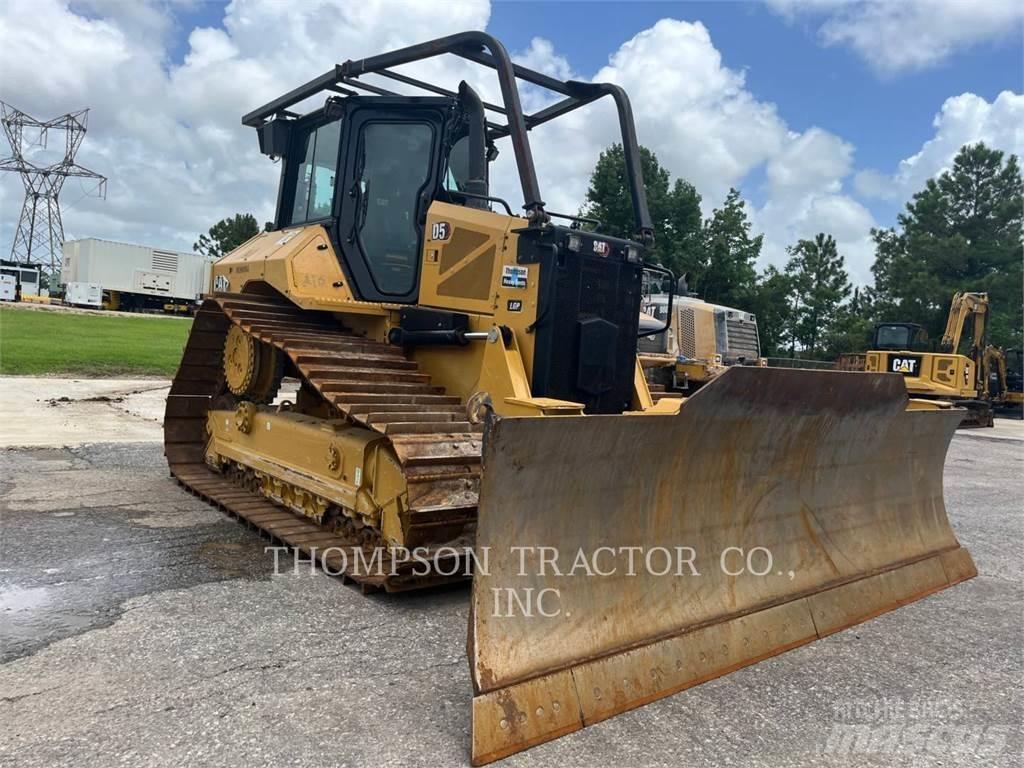 CAT D5 Vikšriniai buldozeriai